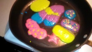 'Cooking neon colored pancakes with Mia Gold, food art'