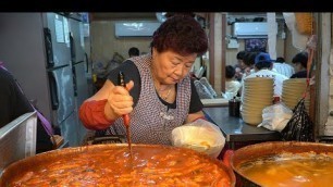 'Charismatic chef! Soup Tteokbokki, Fried foods, Kimbap and fish cake - Korean street food'