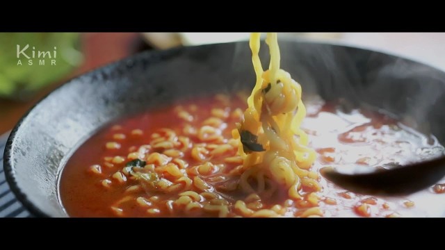 '[Food ASMR] 불짬뽕 라면 끓여먹기 Korean Jjamppong Ramen :: No Talking, No Music, eating sound (키미 Kimi)'