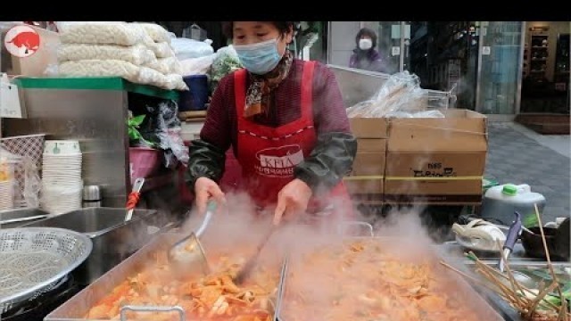 '억소리나는 떡볶이, 어묵, 순대 / 경남 창원 반송시장 \'뽀글이 할매집\''