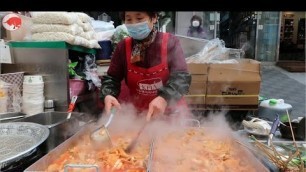 '억소리나는 떡볶이, 어묵, 순대 / 경남 창원 반송시장 \'뽀글이 할매집\''