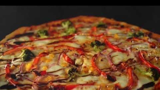 'Food styling for Domino\'s Pizza'