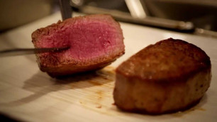 'Porter & York - How to cook the perfect Filet Mignon with Chef John Howie'