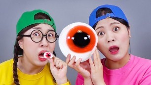 'Big Food VS Small Food Challenge 대왕 음식 챌린지 DONA 도나'