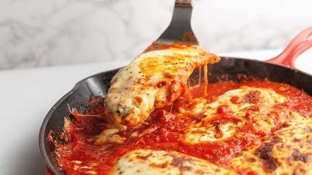 The Best Chicken Mozzarella - 5 Ingredients!