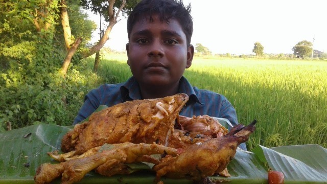 'Mud chicken ||களிமண் சுடு கோழி ||Primitive Technology||cooking in our village||small boy suppu'