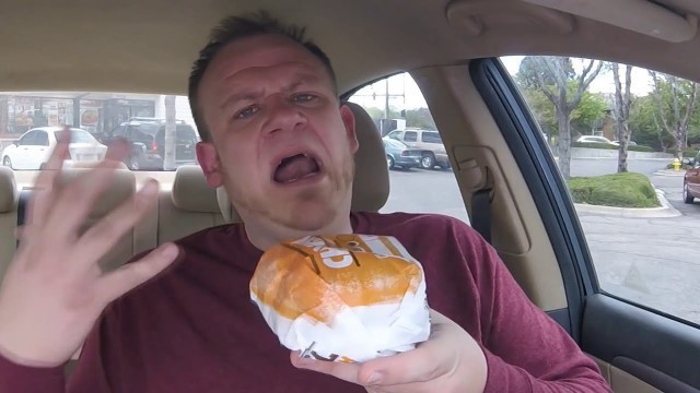 'BURGER KING ☆Bacon Cheddar Ranch Chicken Sandwich☆ Food Review!!!'