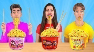 'NO HANDS VS ONE HAND VS TWO HANDS || Eating Challenge! Funny FOOD Situations by 123 GO! CHALLENGE'