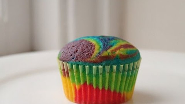 'DIY: How To Make Tie Dye Cupcake or Rainbow Cupcake - Easy Cake Recipes'