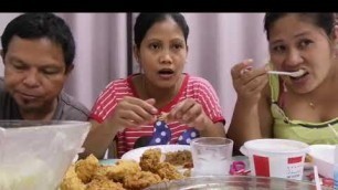 'CEBRELATE MY BIRTHDAY/1 BUCKET KFC CHICKEN SPICY/PANSIT/ MACARONI SALAD..'