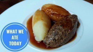 'TRYING HAGGIS FOR THE FIRST TIME IN SCOTLAND! | Food Diaries: What We Ate Today - Yum It'