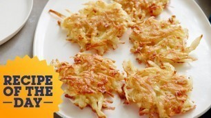 'Ina\'s Potato Latkes | Barefoot Contessa: Cook Like a Pro | Food Network'