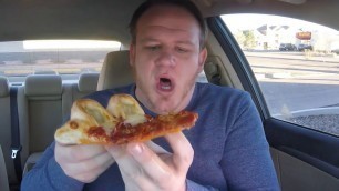 'Pizza Hut ☆ULTIMATE CHEESY CRUST PIZZA☆ Food Review!!!'