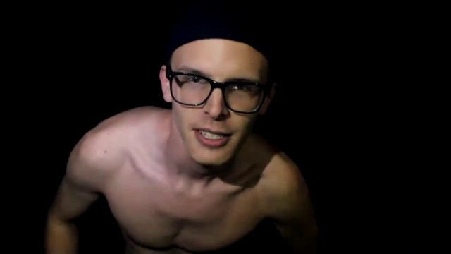 'idubbbz dose a food review and gets dragged into the sewer by the sewer demon'