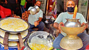 'Mathura की special डमरू लस्सी । Street food india'