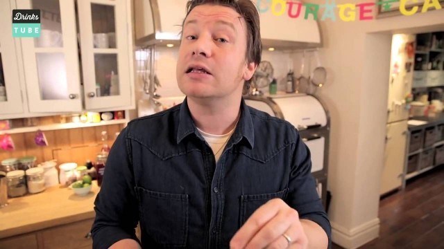 '026  How to make a Mojito Cocktail   Jamie Oliver   Drinks Tube'