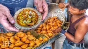 'Bikaneri Khasta Kachori & Samosa Chaat | Only 14₹/- ($0.19) | Street Food India'