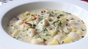 'Bay Scallop Chowder Recipe - Creamy Scallop and Bacon Soup'