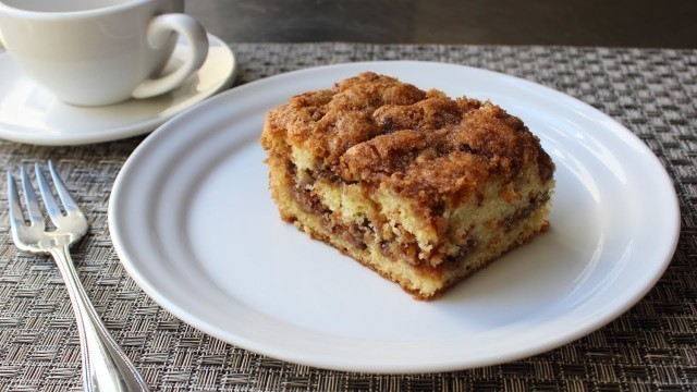 'Pecan Sour Cream Coffee Cake Recipe - How to Make a Crumb Cake'