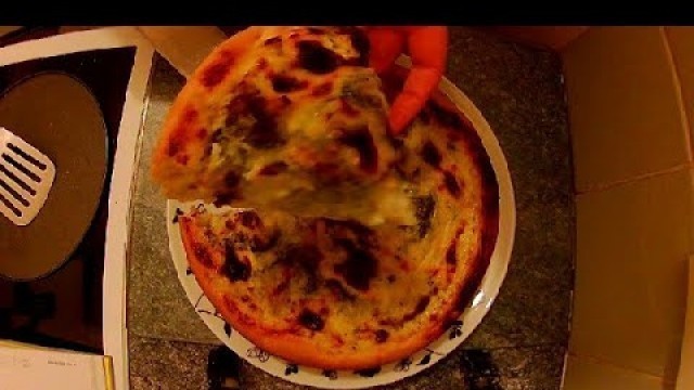 'My Attempt at Jamie Oliver\'s Cauliflower Cheese Pizza Pie'