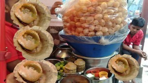 'Eating Panipuri ( Fuchka / Golgappa ) - Indian Street Food Kolkata - Bengali Street Food #shorts'