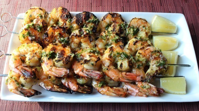 'Grilled Garlic & Herb Shrimp - How to Make Grilled Garlic Herb Shrimp Skewers'