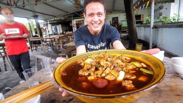 'Chinese Street Food - GIANT 4.5 Kg. ROOSTER In BOWL in Chengdu, China! (Part 2)'