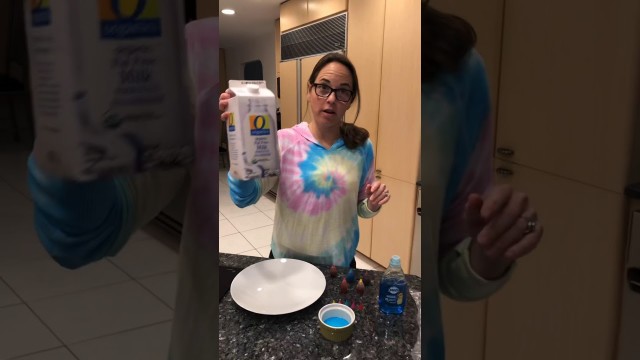 'Tie Dye Milk with Mrs Becker'