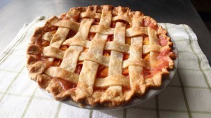 'Peach Pie - How to Make a Lattice-Top Peach Pie'