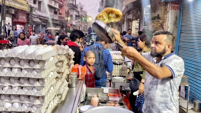 'India’s Most Talented Omeletwala | Fastest Buttery Omelette making | Ramadan Street Food India'