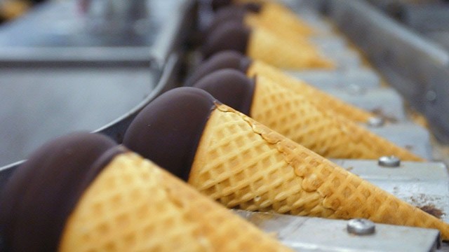 'ICE CREAM PROCESS MACHINERY | INSIDE THE FACTORY 2021'