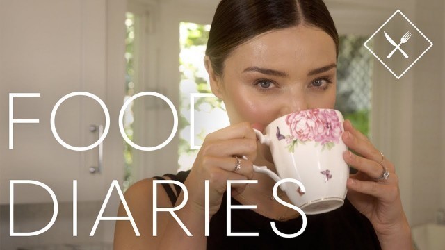 'Everything Miranda Kerr Eats in a Day | Food Diaries | Harper\'s BAZAAR'