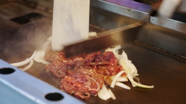 '백종원 푸드트럭 불고기 샌드위치 근황 / 길거리 음식 / Korean Bulgogi Sandwich from Baek Jong Won Food Truck'