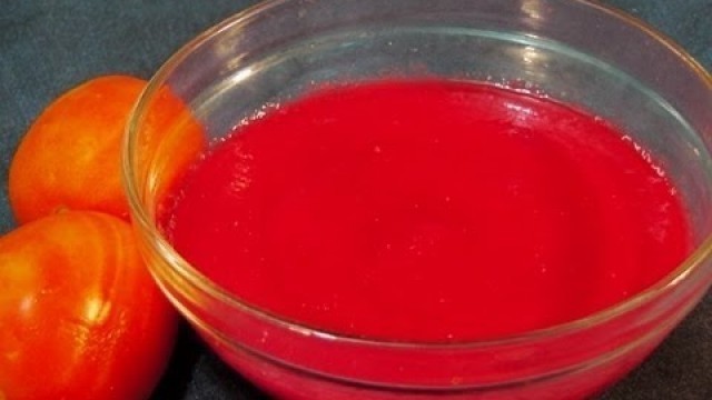 'Quick homemade Tomato Puree - With natural and healthy food color'