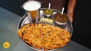 'India\'s Biggest 20 Inch Maharaja Kulcha With 1 Baaltee Lassi Rs. 499/- l Vadodara Street Food'