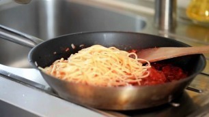 'Foodografia: Spaghetti & Tomato Sauce Styling'