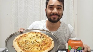 'ASMR - COMI UMA PIZZA INTEIRA + BARRA DE CHOCOLATE (MUKBANG) | BRAZILIAN FOOD'