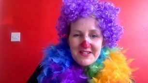 'French with CoCo le clown - the very hungry caterpillar (food / drink)'