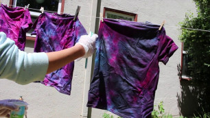 'DIY Galaxy Tie Dye'