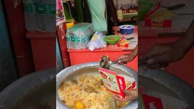 'Famous Chicken Biryani - Street Food India #shorts'