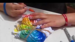 'How to tie dye a shirt with sharpies!!'