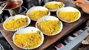 'Famous Toast of Hyderabad | Super Crunchy Bread Chaat ! Indian Street Food'