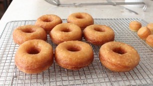 'Cronuts - Part 1: How to Make the Dough -- Doughnut and Croissant Hybrid Recipe'