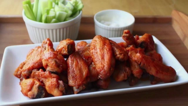 'How to Make Buffalo Chicken Wing Sauce - How to Make Buffalo Chicken Wings'