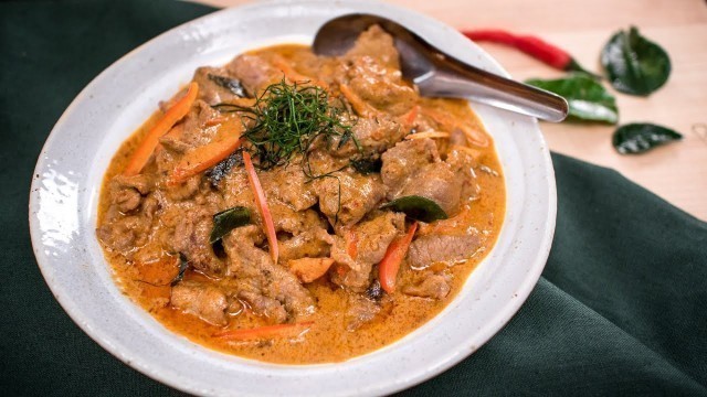 'Panang Curry Beef Recipe พะแนงเนื้อ - Thai Recipes - Hot Thai Kitchen'