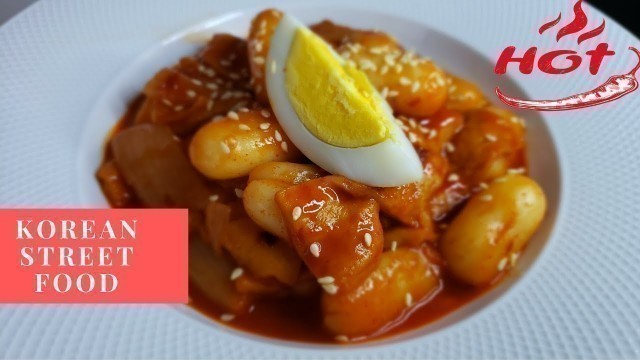 'Spicy rice cake (Tteokbokki: 떡볶이) Korean street food recipe | Homestaurante'