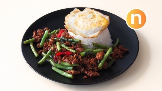 'Pad Kra Pao Gai | Thai Minced Meat with Basil [Nyonya Cooking]'