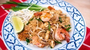 'My BEST Authentic Pad Thai Recipe ผัดไทยกุ้งสด - Hot Thai Kitchen'