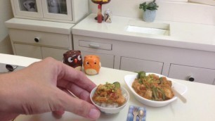 'Miniature Cooking: Thai Red Curry Coconut Chicken (mini food)'