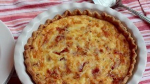 'Quiche Lorraine Mother\'s Day Recipe - Creamy Bacon Leek Cheese Quiche'